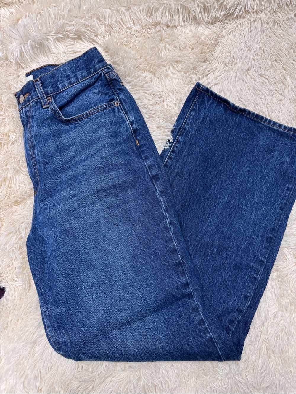 Aritzia Denim Forum ‘The Farrah Hi-Rise Wide’ Leg Jeans - Women’s 29